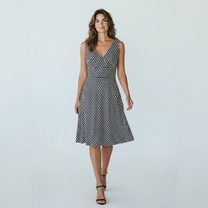 Spence, ladies V-neck sleeveless polkadot dress NWT size 6 brand new